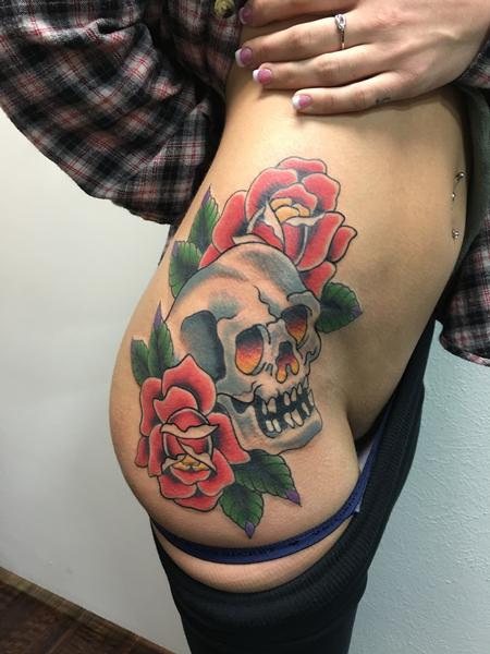 Skull W Red Roses By Cody Hennings TattooNOW